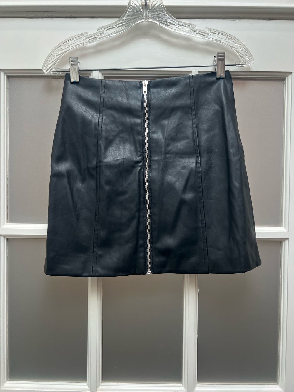 Forever 21 Black Faux Leather Front-Zip Mini Skirt